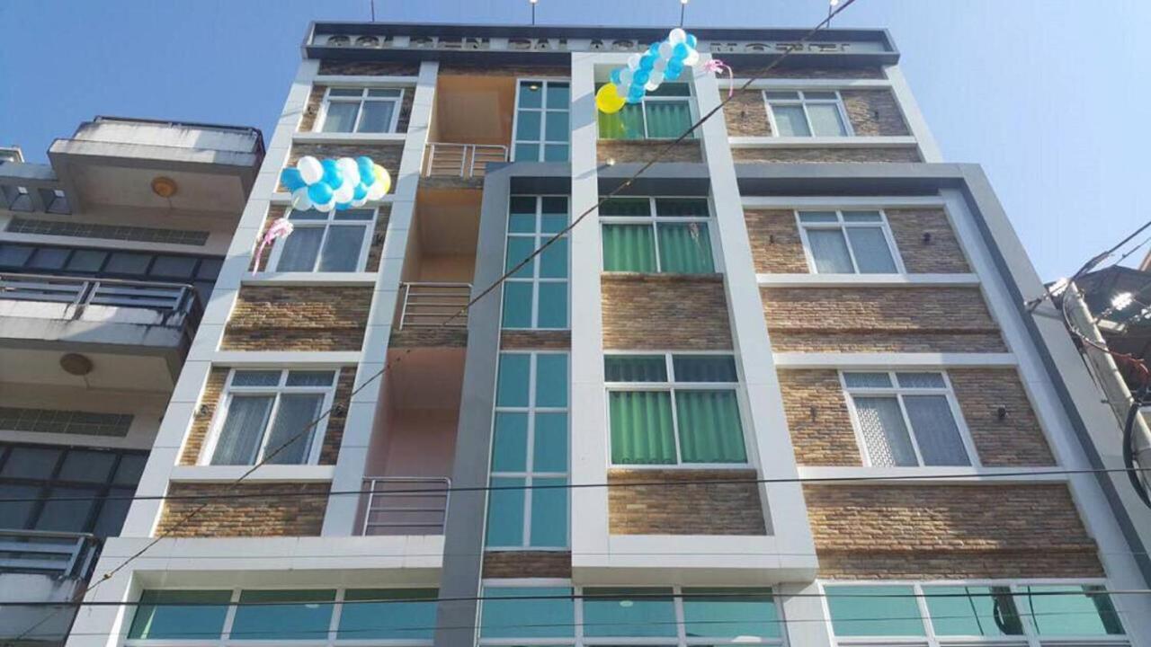 Golden Palace Hotel Хпа-ан Екстериор снимка