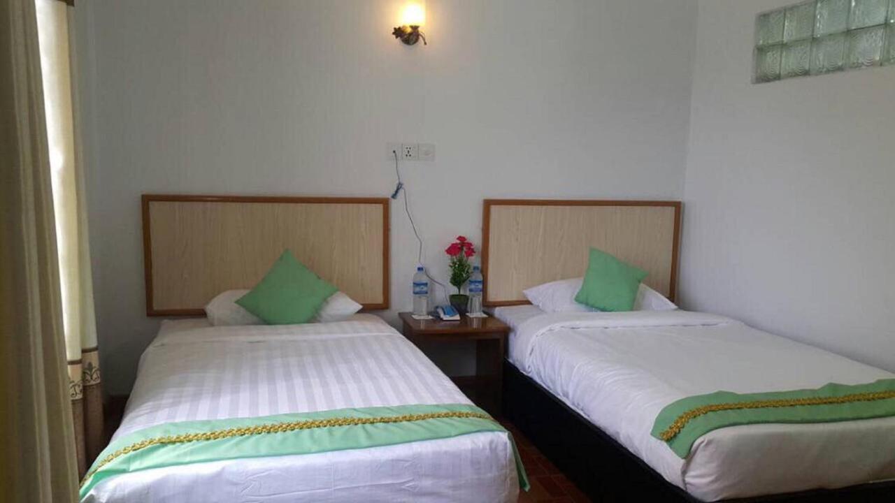 Golden Palace Hotel Хпа-ан Екстериор снимка