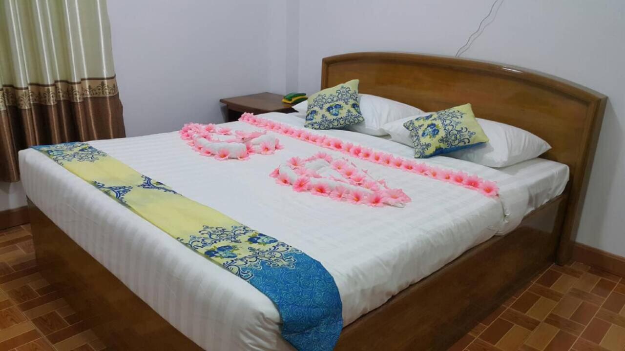 Golden Palace Hotel Хпа-ан Екстериор снимка